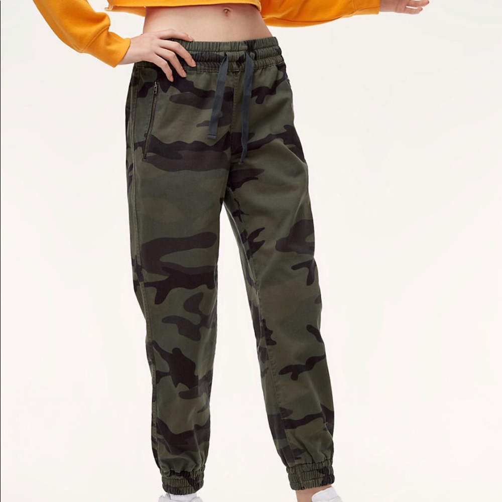 TNA camp joggers XS